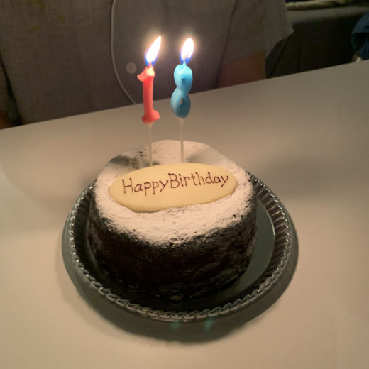 誕生日ケーキ